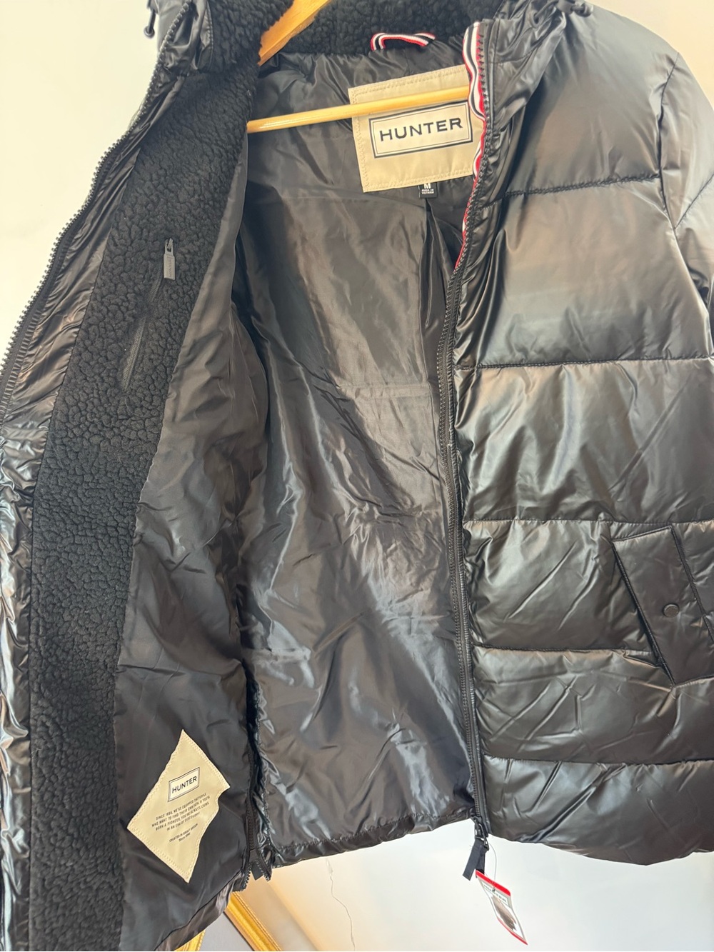 HUNTER Women's Mid Length Puffer Jacket, Black, Sz Medium, NWT - Picture 4 of 7